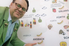 Wildbratwurst-Die-Nachwachsende-Wurst-aus-klimastabilen-Wald-Ansbach-Schwarzer-Bock